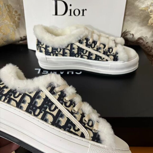 Walk'n'Dior Platform Sneaker - Picture 4 of 6